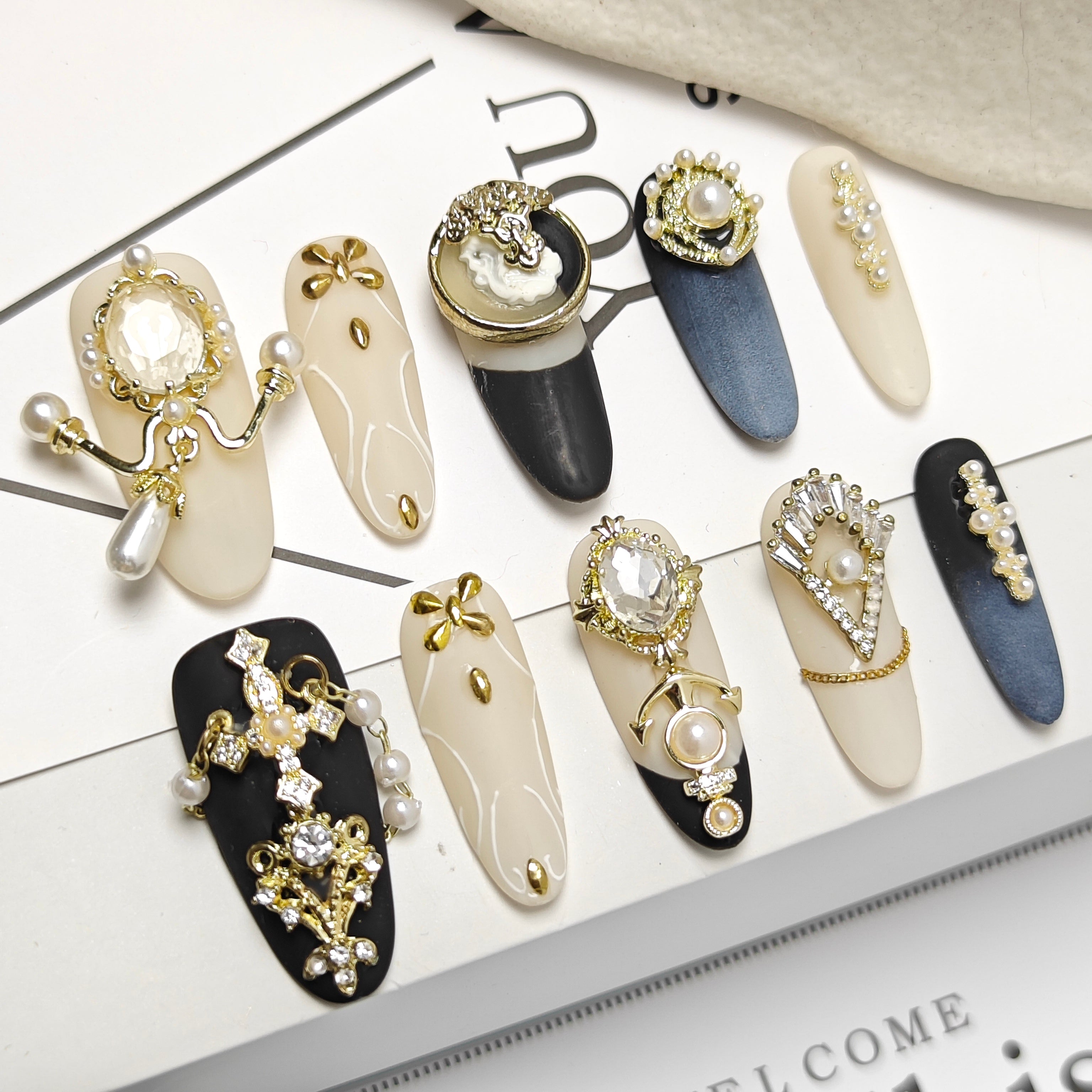 High-End Vintage Pearl Charm 3D